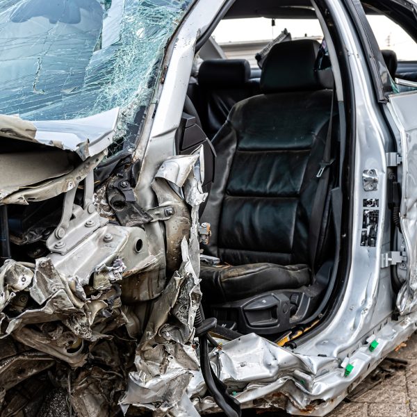damaged-vehicle-closeup-after-a-heavy-crash-car-accident-insurance-concept-accident-crash-wreck_t20_mLp80j damaged-vehicle-closeup-after-a-heavy-crash-car-accident-insurance-concept-accident-crash-wreck_t20_mLp80j