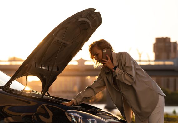 sunset-accident-adult-annoyance-assistance-automobile-bonnet-break-breakdown-breakdown-car-call-car_t20_6YyLPv sunset-accident-adult-annoyance-assistance-automobile-bonnet-break-breakdown-breakdown-car-call-car_t20_6YyLPv